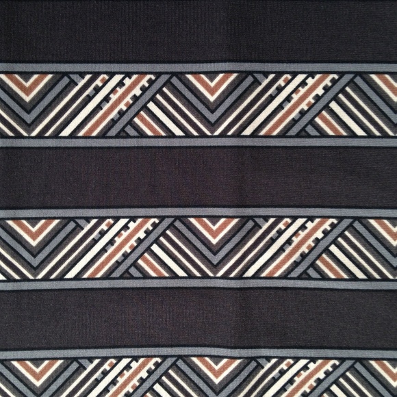 BCBGMAXAZRIA Dress Sleeveless Geometric Stripes - Picture 5 of 8